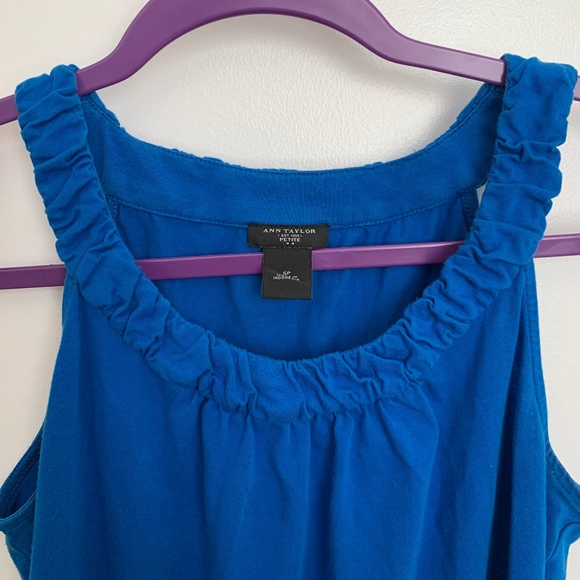 🌟5 for $20 Ann Taylor Scoop Neck Tank - Picture 4 of 5